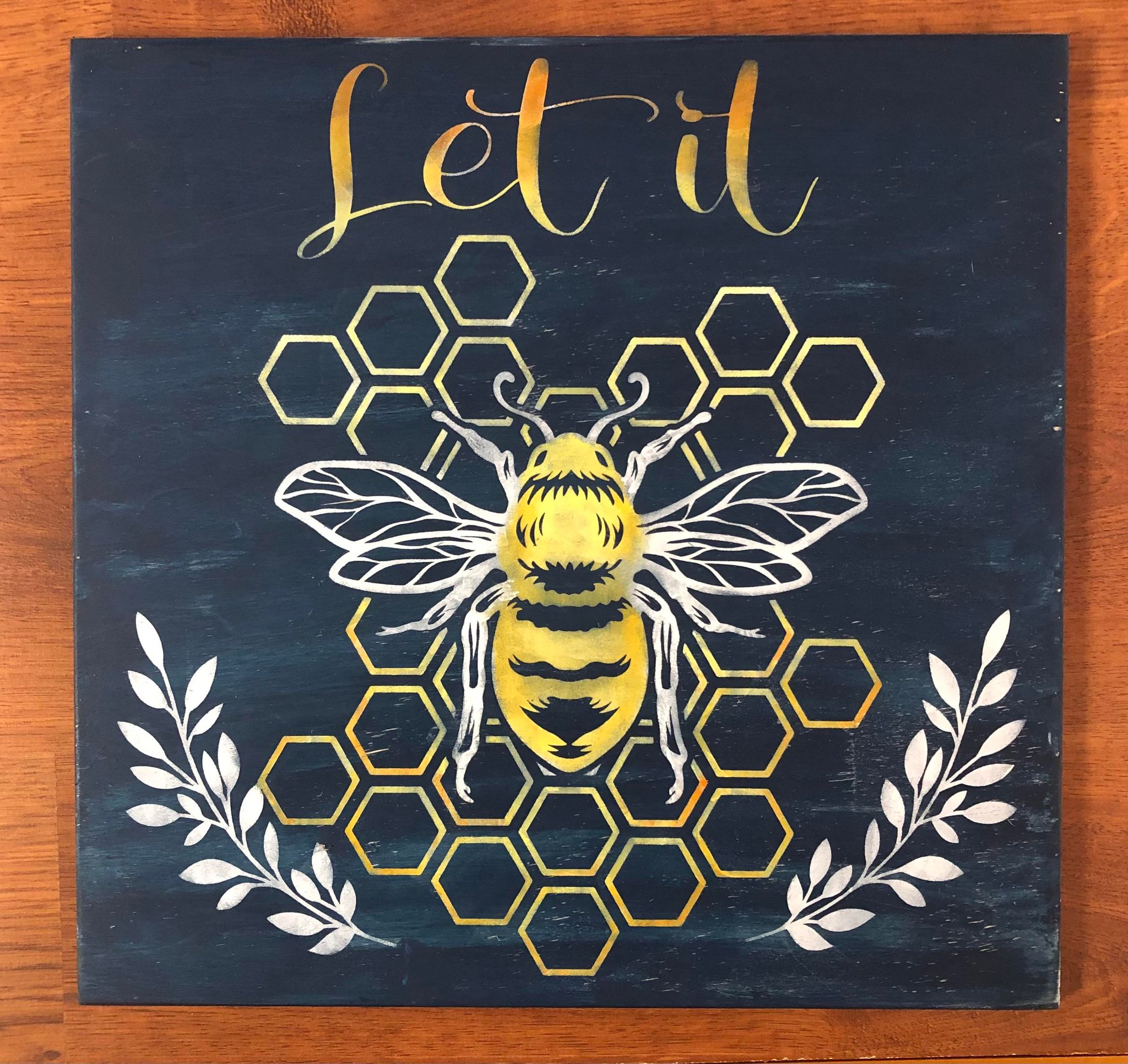 Bee 12 